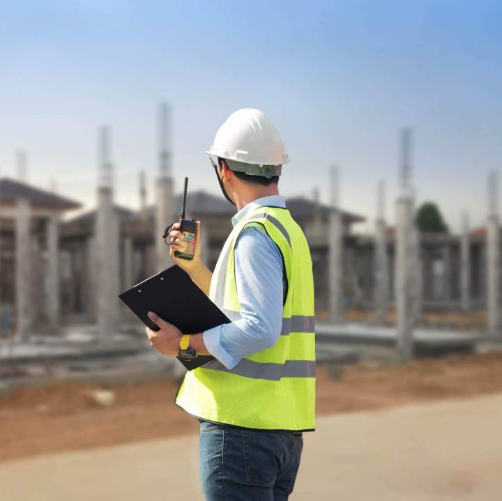 Précision millimétrée pour une implantation de chantier parfaite. 